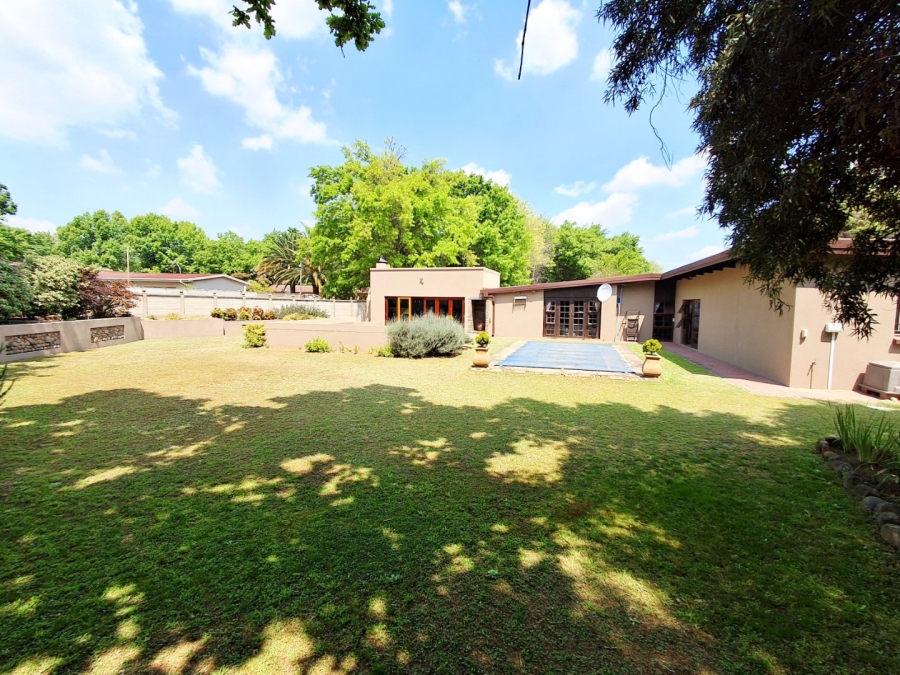 5 Bedroom Property for Sale in Sasolburg Ext 4 Free State